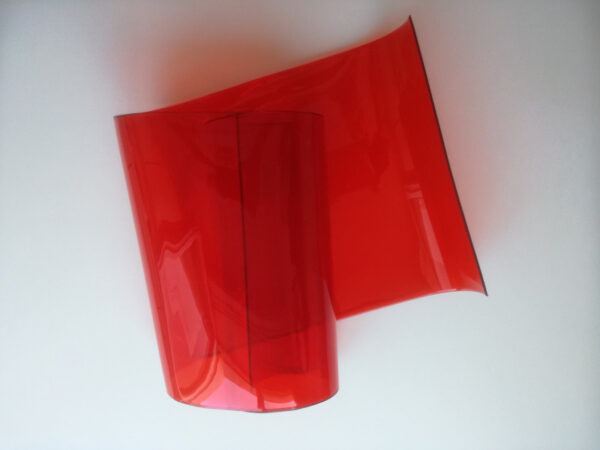 Pas pcv standard 3 x 300 mm kolor czerwony przezroczysty